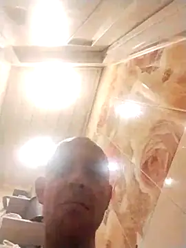 MaxDevilWhite online show from 17, 3, 2026