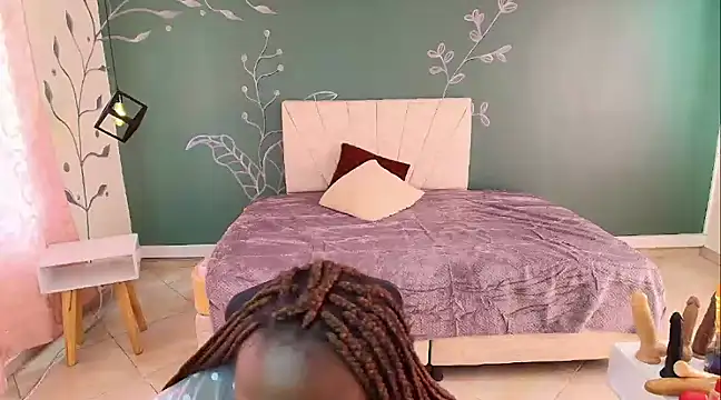 Sara Naugty online show from 8, 3, 2025