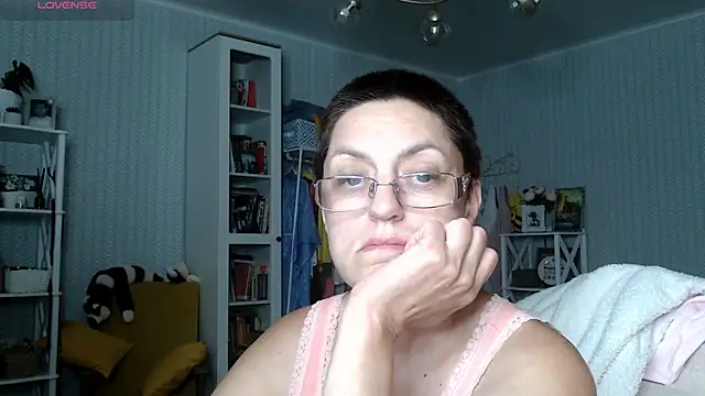 Snapshot of Soffya_Soy chatting on 2, 7, 2026 Soffya Soy online show from 2, 7, 2026