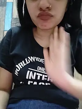 Snapshot of cute_IndianBabe chatting on 27, 5, 2026 cute IndianBabe online show from 27, 5, 2026
