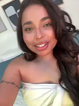 RachelRusso online show from 2, 2, 2025