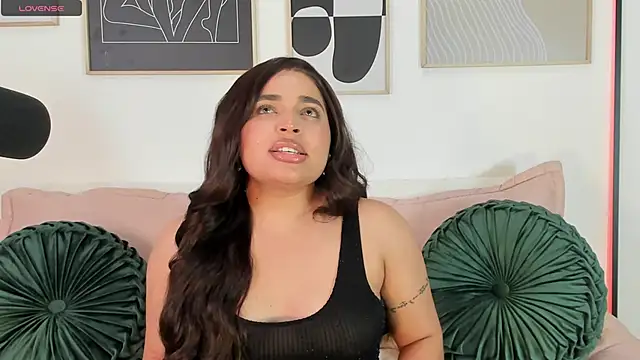 RachelRusso online show from 27, 2, 2025