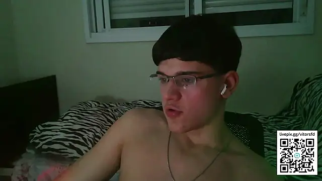 Snapshot of vitorsafado19 chatting on 3, 10, 2025 vitorsafado19 online show from 3, 10, 2025