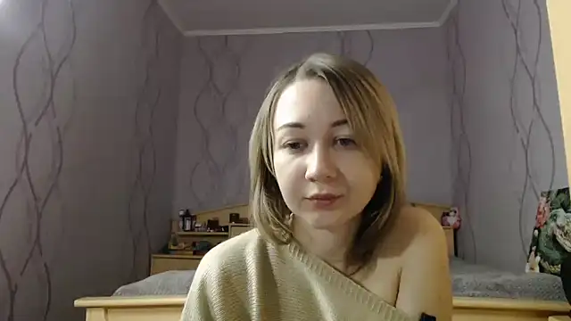 Snapshot of DaddysSluttyGirl2001 chatting on 5, 3, 2025 DaddysSluttyGirl2001 online show from 5, 3, 2025