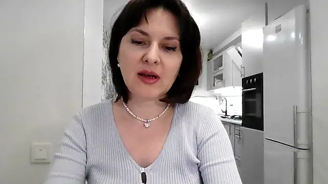 Victoria Glam online show from 29, 11, 2025