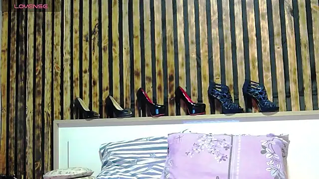 Alis Lovi online show from 18, 3, 2026