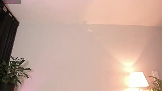 Hannah Jonhson online show from 13, 3, 2026