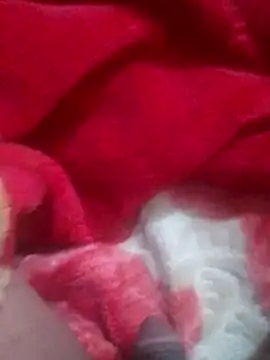 Snapshot of mhmia chatting on 4, 4, 2026 mhmia online show from 4, 4, 2026