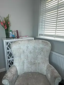 Snapshot of MakemeMillie1 chatting on 24, 9, 2025 MakemeMillie1 online show from 24, 9, 2025