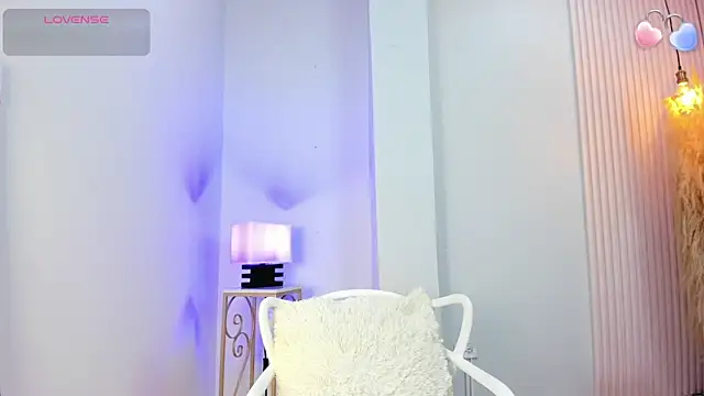 Snapshot of alana_rossetti chatting on 16, 6, 2026 alana rossetti online show from 16, 6, 2026