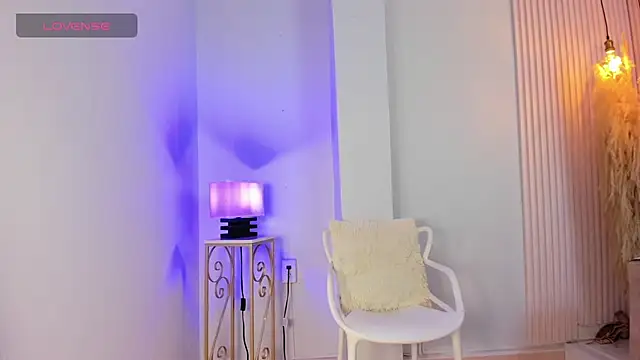 Snapshot of alana_rossetti chatting on 1, 7, 2026 alana rossetti online show from 1, 7, 2026