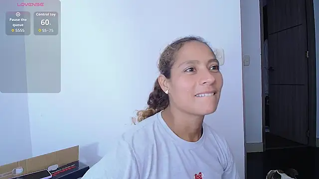 Zoedaniels online show from 24, 10, 2025