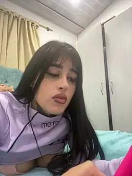 Snapshot of Girl_milk7 chatting on 19, 3, 2025 Girl milk7 online show from 19, 3, 2025