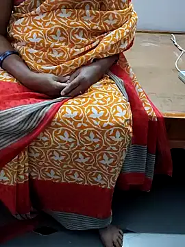 Snapshot of laxmitelugu78 chatting on 26, 1, 2025 laxmitelugu78 online show from 26, 1, 2025