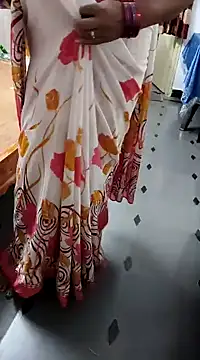 Snapshot of laxmitelugu78 chatting on 4, 2, 2025 laxmitelugu78 online show from 4, 2, 2025