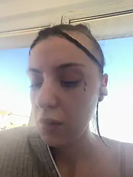 bunnythetailor online show from 29, 1, 2025