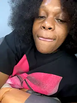 Boneca25 online show from 22, 12, 2025