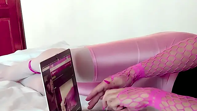 Cucked Sissy Bitch online show from 11, 10, 2025