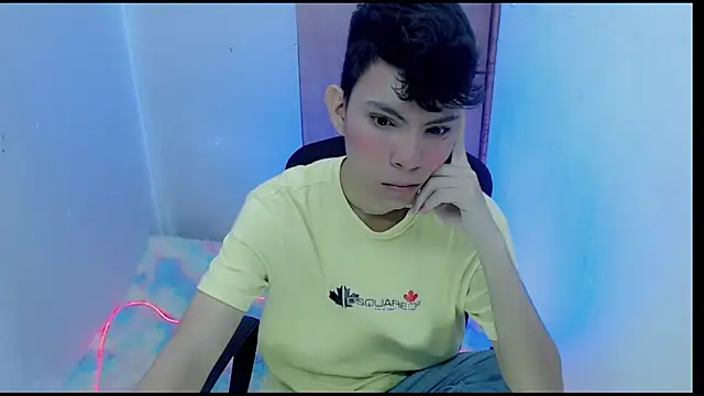 Alexxx lov online show from 2, 2, 2025