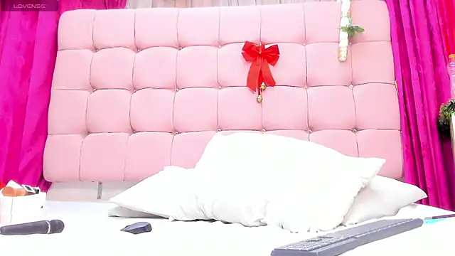 CanelaDevil  online show from 22, 12, 2025