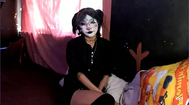 Sharkyu1 online show from 2, 3, 2025