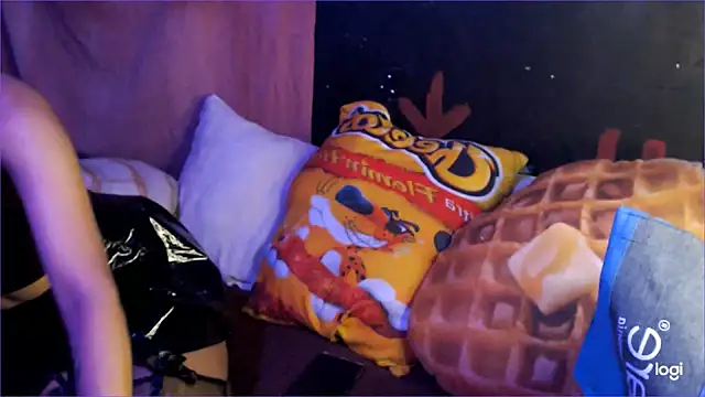 Sharkyu1 online show from 11, 3, 2025