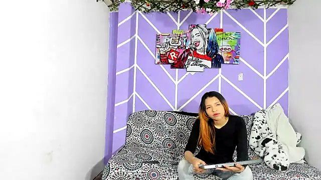 Escarlet Abel-06 online show from 6, 3, 2025