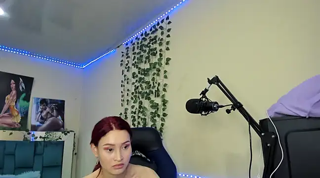 naomy hot 777 online show from 15, 2, 2025