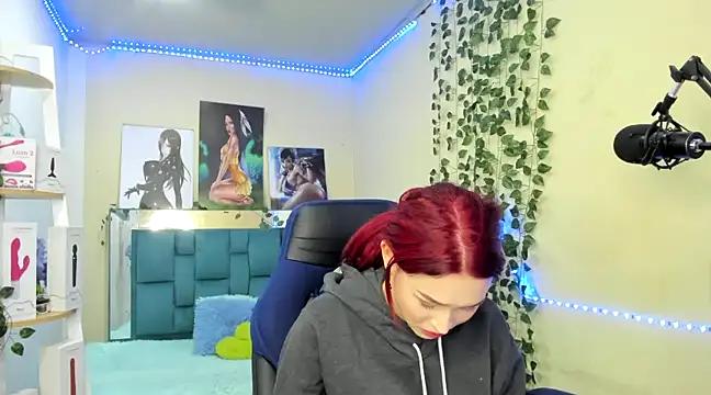 naomy hot 777 online show from 16, 2, 2025