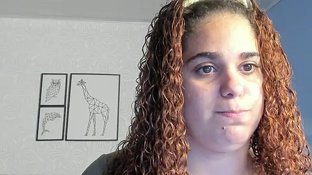 Snapshot of ninna_curly chatting on 4, 6, 2026 ninna curly online show from 4, 6, 2026