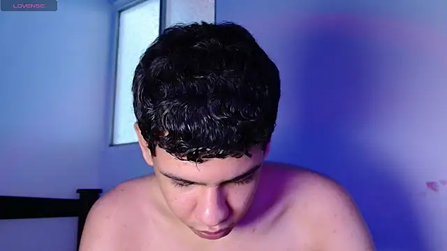 Snapshot of Santiago-Thompson chatting on 19, 2, 2026 Santiago-Thompson online show from 19, 2, 2026