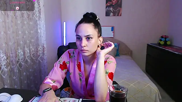 Snapshot of Kriss_brunette_5 chatting on 19, 7, 2026 Kriss brunette 5 online show from 19, 7, 2026