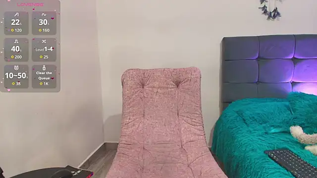 Sophie Astor online show from 27, 11, 2025