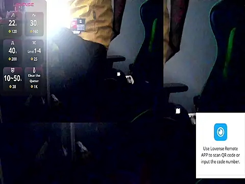 Snapshot of HuffedAdvocate chatting on 27, 11, 2025 HuffedAdvocate online show from 27, 11, 2025