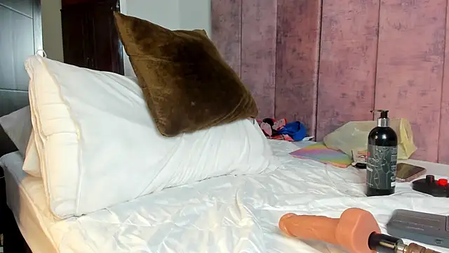 Annita001 online show from 6, 1, 2026