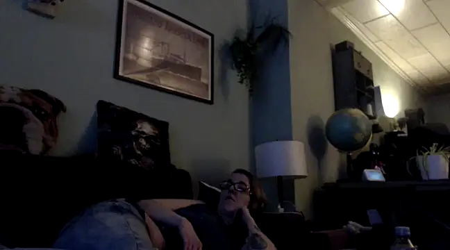 Astrid-Gilbert online show from 2, 3, 2025