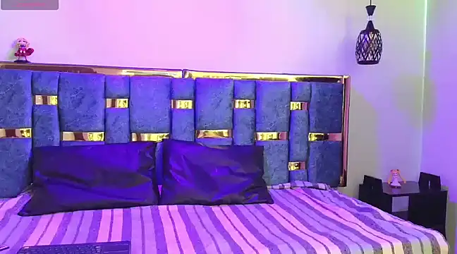 emily fox 3 online show from 8, 2, 2025