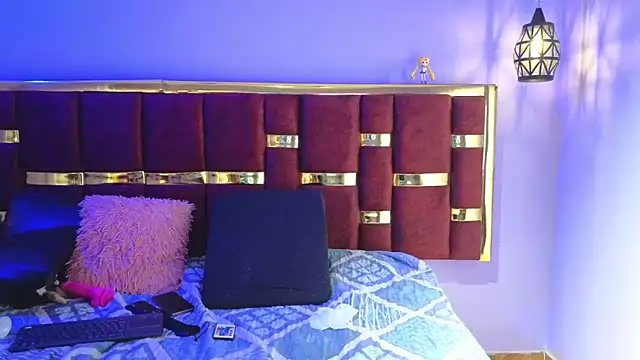 emily fox 3 online show from 1, 3, 2025