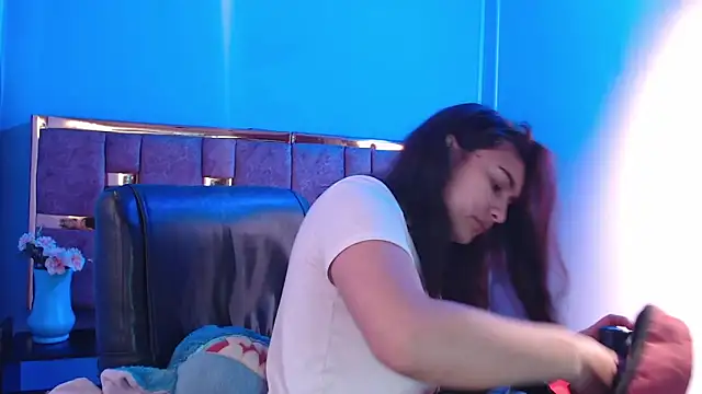 emily fox 3 online show from 9, 9, 2025