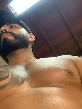 LeandroRusso online show from 26, 2, 2025