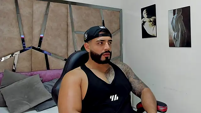 LeandroRusso online show from 7, 3, 2025