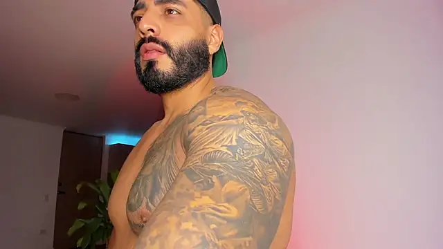 LeandroRusso online show from 18, 3, 2025