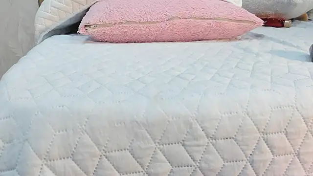 violet gray  online show from 28, 2, 2025