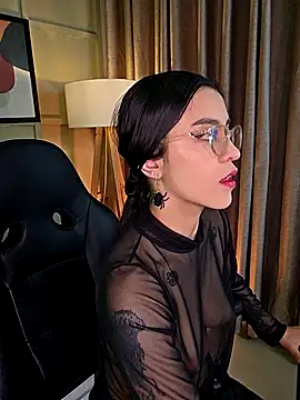 Snapshot of nina__dixon chatting on 16, 9, 2025 nina dixon online show from 16, 9, 2025