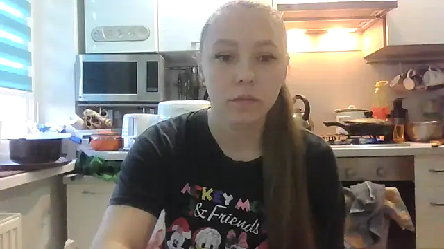 Snapshot of Misssweet_s chatting on 2, 2, 2025 Misssweet s online show from 2, 2, 2025