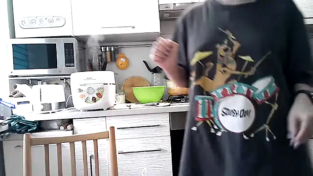 Snapshot of Misssweet_s chatting on 13, 3, 2025 Misssweet s online show from 13, 3, 2025