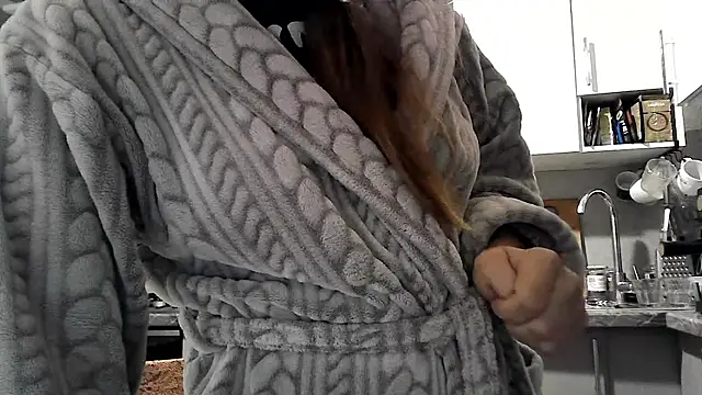 Snapshot of Misssweet_s chatting on 7, 10, 2025 Misssweet s online show from 7, 10, 2025