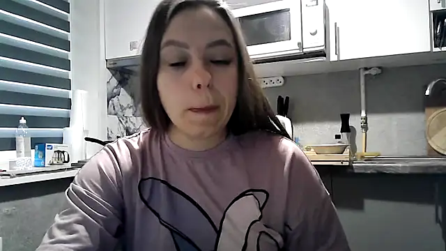 Snapshot of Misssweet_s chatting on 13, 10, 2025 Misssweet s online show from 13, 10, 2025