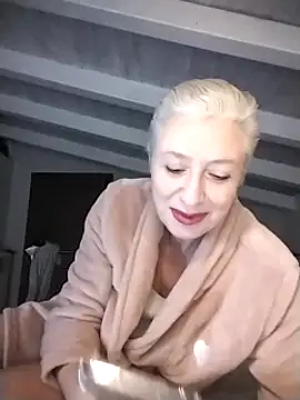 divinaerotica online show from 20, 2, 2025