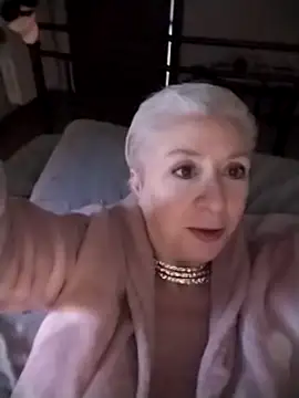 divinaerotica online show from 23, 2, 2025